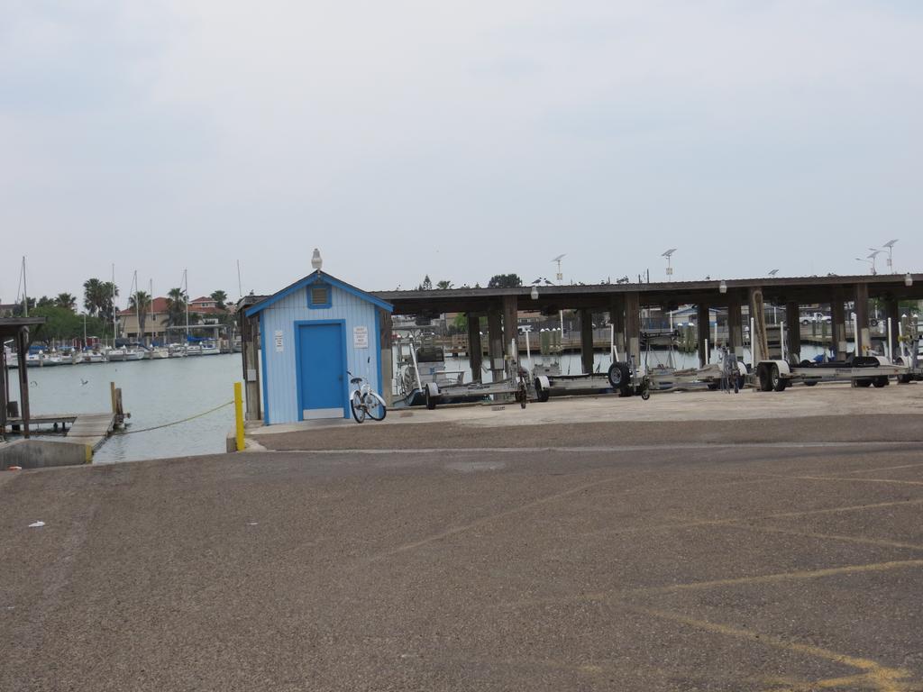 White Sands Inn, Marina, Bar & Grill Port Isabel Ngoại thất bức ảnh